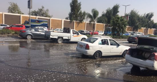زحام مرورى بسبب كسر ماسورة مياه فى مدينة نصر  