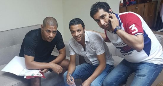 بالصور.. عمر جمال يوقع على عقود انتقاله للإسماعيلى