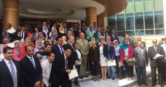 وزارة التنمية المحلية تحتفل بتدريب 102 موظف بالإدارات المحلية