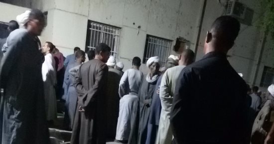 بالصور .. خروج جثامين ضحايا مذبحة فاو بحرى بمحافظة قنا 