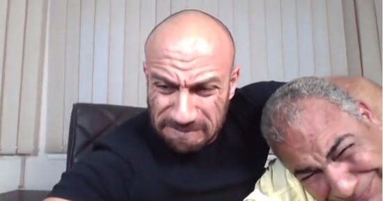 لايف أحمد مكى وبيومى فؤاد يقترب من 2 مليون مشاهدة على "فيس بوك"