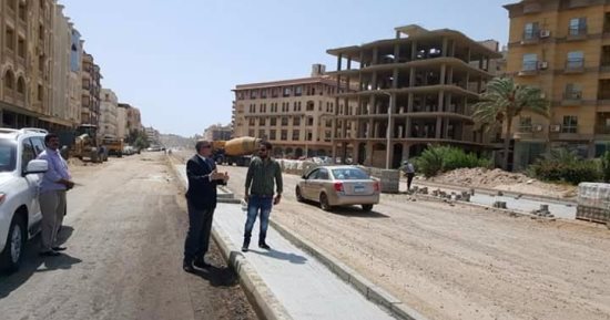 محافظ البحر الأحمر يتفقد أعمال رفع الكفاءة والتطوير بمنطقة الكوثر بالغردقة