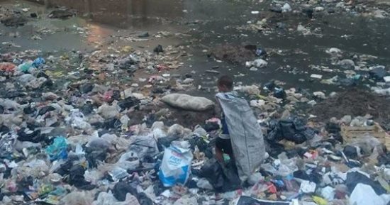 قارئ يشكو انتشار القمامة وطفح مياه الصرف فى بشتيل بالجيزة
