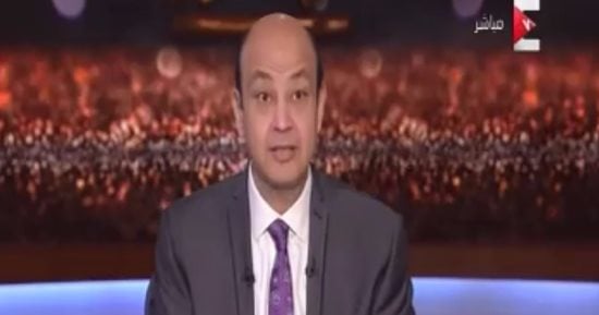 عمرو أديب مهنئا فريدة عثمان ببرونزية السباحة: محصلتش من ساعة ما بنينا الهرم