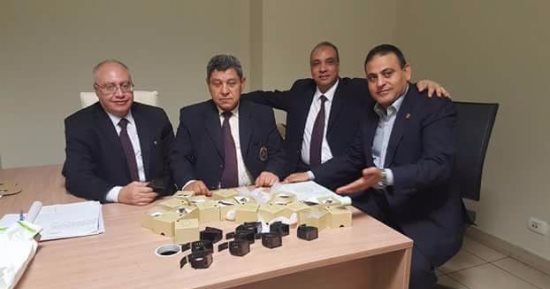 ضبط راكب بمطار القاهرة حاول تهريب ساعات مزودة بكاميرات تستخدم فى التجسس