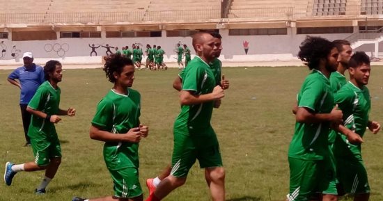 بالصور.. مهاجم الإسماعيلى يشارك فى تدريبات طنطا