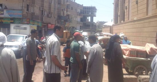 بالصور .. حملة لرفع الإشغالات والتعديات على حرم الطريق بمغاغة بالمنيا