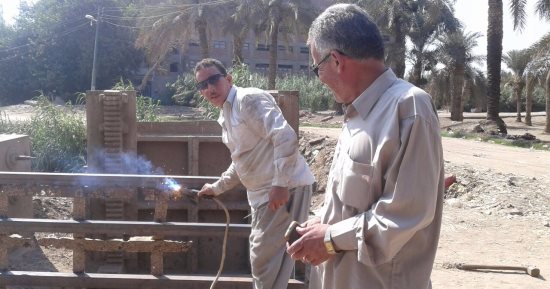 بالصور .. محافظ القليوبية يأمر بصيانة وإصلاح كوبرى الزمرانية بكفر شكر