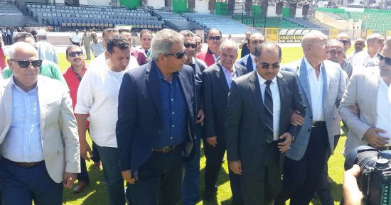 بالصور ..وزير الرياضة يوجه بتطوير صالة 6 أكتوبر الرياضية ببورسعيد
