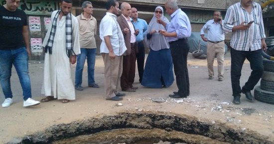 هبوط أرضى بشارع 15 مايو فى شبرا الخيمة