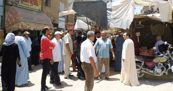 بالصور.. حملات نظافة ورفع الإشغالات والقمامة بطهطا