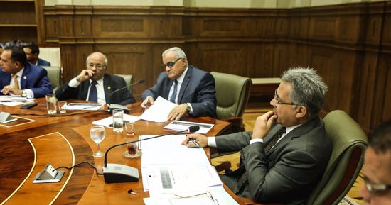 ممثل البيئة بالبرلمان: الشركة القابضة للقمامة ستكون مساهمة غير تابعة للدولة