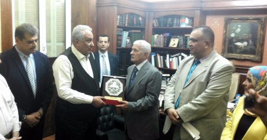سامح عاشور: صمود الفلسطينين فى القدس درس يعيد الوعى العربى 