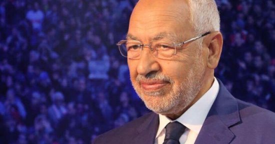 "الغنوشى" يخلع "عباءة الإخوان" طمعا فى سرقة تونس.. حركة النهضة تستعد مبكرا لـ"معركة الرئاسة".. زعيمها يوطد علاقاته الدولية ويبدأ خطة جذب المستقلين فى "البلديات".. ومراقبون: الجماعة تتلون وفكرها المتطرف لا يتغير