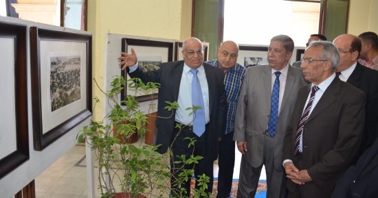 محافظا الإسماعيلية وشمال سيناء يتفقدان مشروع مركز التوثيق المعلوماتى