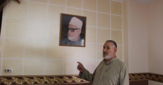 بالصور.. نجل شقيق الشيخ جاد الحق: كان يقضى وقته فى الفصل بين مشاكل الناس 