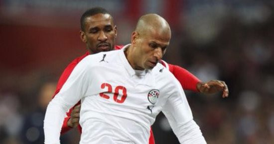 وائل جمعة VS كريستيانو رونالد.. لاعب الأهلى السابق يسخر من قفزة الدون