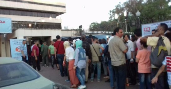 بالصور.. إقبال السوريين على معرض مكتبة الأسد للكتاب رغم الحروب
