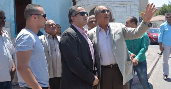 بالصور.. محافظ البحر الأحمر ووزير الآثار يتفقدان بيت الغردقة الوطنى