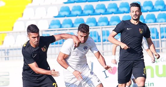 تريزيجيه يتألق ويسجل ثنائية فى فوز قاسم باشا على إسطنبول وديا