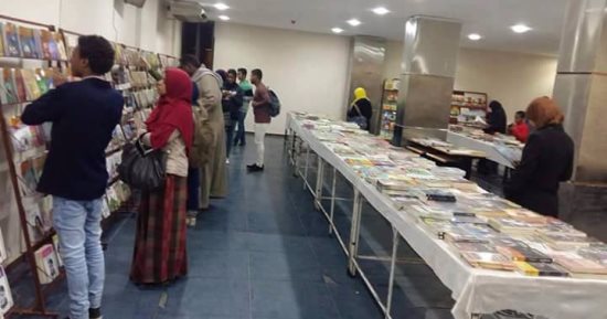 بالصور .. افتتاح معرض جديد للكتاب بمقر نقابة الأطباء فى مدينة الأقصر