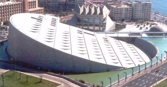 مكتبة الإسكندرية تنظم ندوة عن سيرة الشاعر فتحى عبد السميع 
