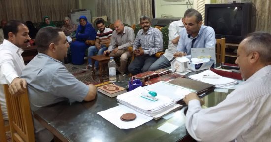 مستقبل وطن ببنى سويف يناقش مشكلات مواطنى الواسطى مع رئيس المدينة 