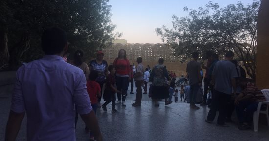تزايد أعداد الأقباط لحضور دورة العذراء بدير درنكة بأسيوط 