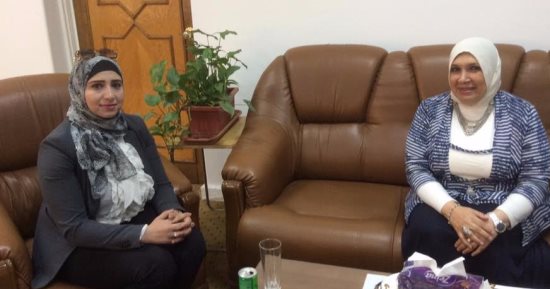 جامعة قناة السويس تبحث إنشاء مركز للمعلومات الدوائية بالمستشفيات الجامعية