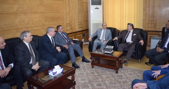 مدير أمن القليوبية يبحث التعاون مع أساتذة جامعة بنها لحل المشكلات الأمنية