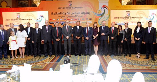 بالصور.. وزير الرياضة يشهد حفل بريزنتيشن للإعلان عن تفاصيل استضافة بطولة العالم للطائرة