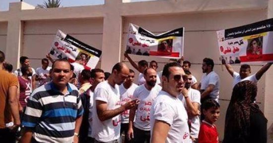 بالصور.. أهالى بنها ينظمون مسيرة قبل محاكمة المتهمين بقتل عروس كفر الجزار