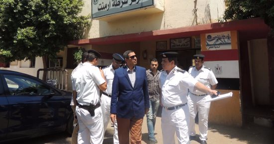 بالصور.. مدير أمن الأقصر يتفقد أقسام وحجز مركز شرطة أرمنت