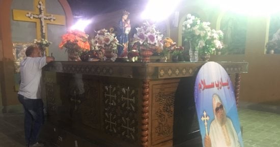بالصور.. مزار الأنبا ميخائيل.. قبلة الزائرين بمولد العذراء فى أسيوط