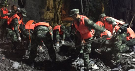 بالصور.. ارتفاع حصيلة ضحايا زلزال سيتشوان بالصين لـ 19 قتيلا و247 مصابا