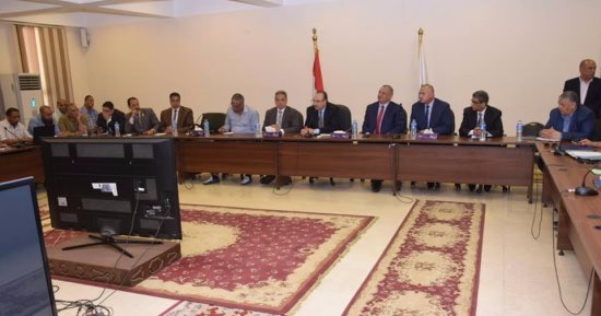 محافظ بنى سويف: دراسة تعميم تجربة البساتين بالصرف الصحى بالمحافظات
