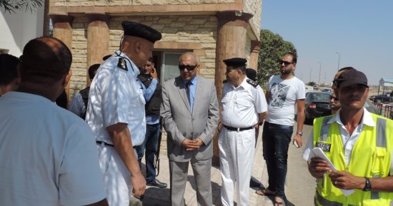 بالصور.. مدير أمن مطروح يتفقد الأكمنة بمداخل المدينة والأهداف الحيوية