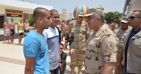الفريق محمود حجازى يتابع إجراءات القبول بالكليات والمعاهد العسكرية