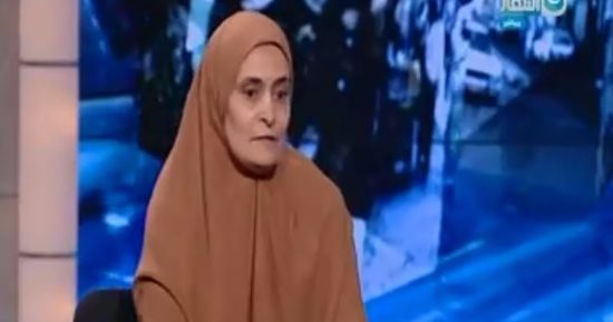 بالفيديو.. سيدة تكتشف تعيينها بـ"الإصلاح الزراعى" منذ 20 عاما دون علمها