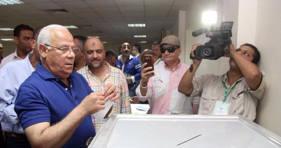 محافظ بورسعيد يصوّت على لائحة النظام الأساسى للمصرى