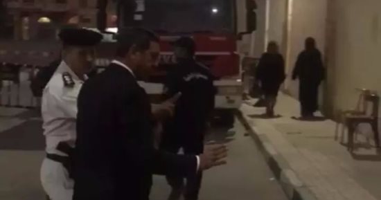 بالصور.. مدير أمن الأقصر يتفقد قوات تأمين كنيسة العذراء فجرًا
