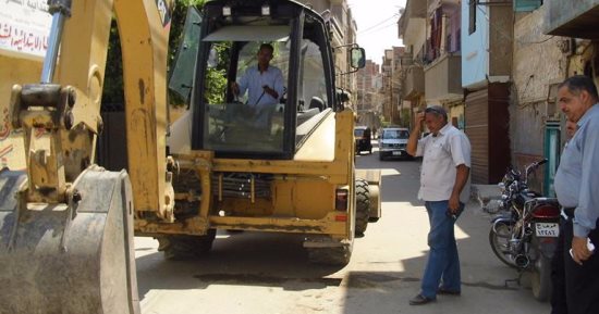 بالصور.. محافظ سوهاج : إزالة جميع المطبات الخرسانية بمدينة طهطا