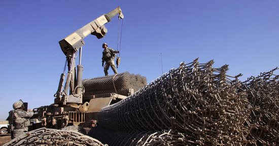 أمريكا تفاجئ روسيا ببناء قاعدة عسكرية فى أوكرانيا