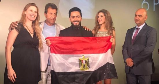 رئيس المسرح الصينى يصف تامر حسنى بالأسطورة ويؤكد: أول عربى يضع بصمته بهوليود