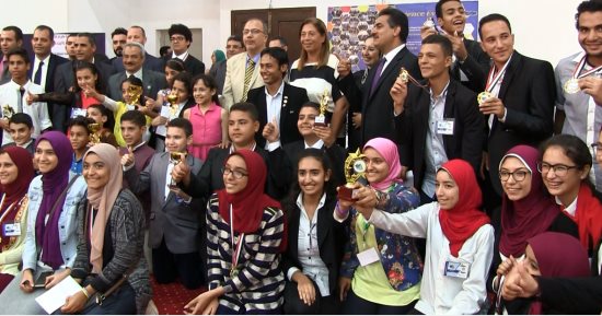 طلاب مصريون يتوصلون لمشروع جديد لإنتاج علاج لفيروس سى