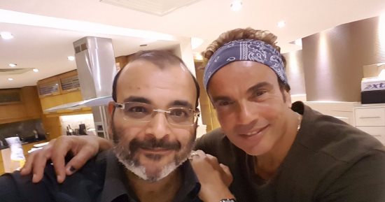 أيمن بهجت قمر وعمرو دياب "حبايب" على السوشيال ميديا بعد 5 سنوات قطيعه