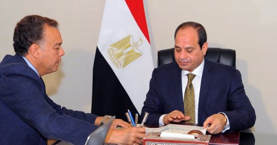 السيسي يجتمع بوزير النقل لمتابعة نتائج تحقيقات تصادم قطارى الإسكندرية