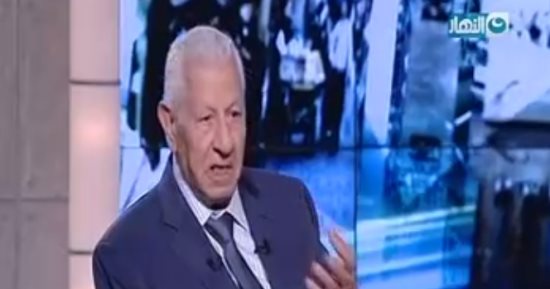 مكرم محمد أحمد: ما ينفعش صحفى يلبس جينز ويقابل وزير لابد من احترام المهنة