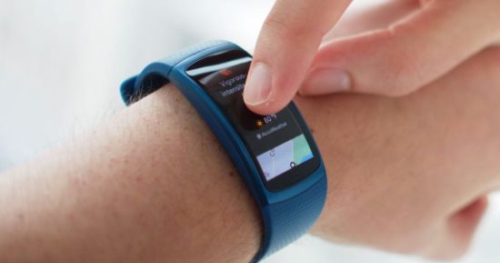 جوجل و Fitbit تتعاونان لتطوير الجيل المقبل من أجهزة اللياقة البدنية