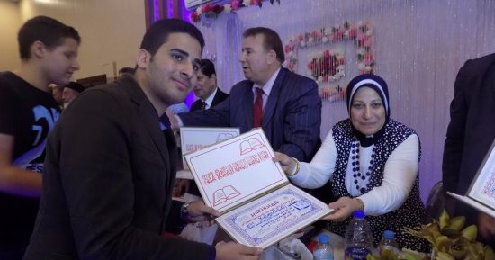 بالصور.. تعليم كفر الشيخ تكرم أسرتى شهيدين و 70 طالباً من الأوائل
